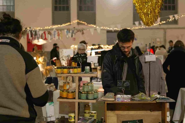 Ouvrir l’imaginaire : Noël comme laboratoire de possibles